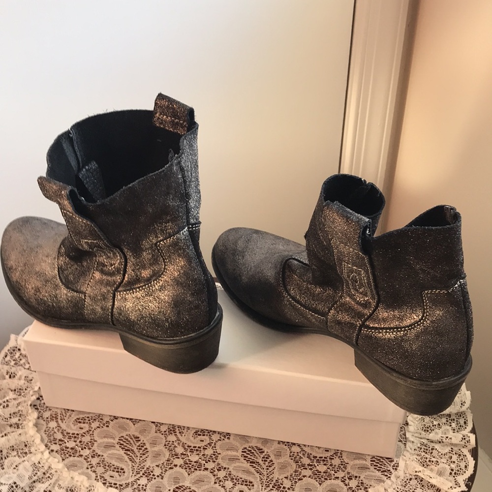 Charles By Charles David Dapper Metallic Ankle Bo… - image 5